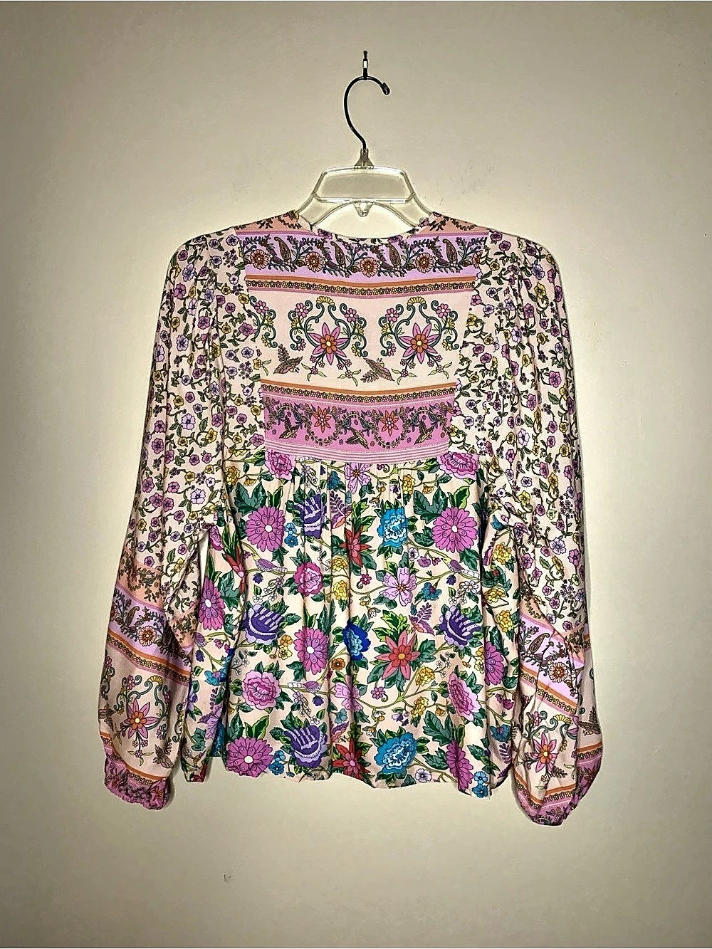 Goodnight Macaroon Boho Floral Blouse in Pink & Purple Loose fit Size Small NWT - Picture 3 of 7